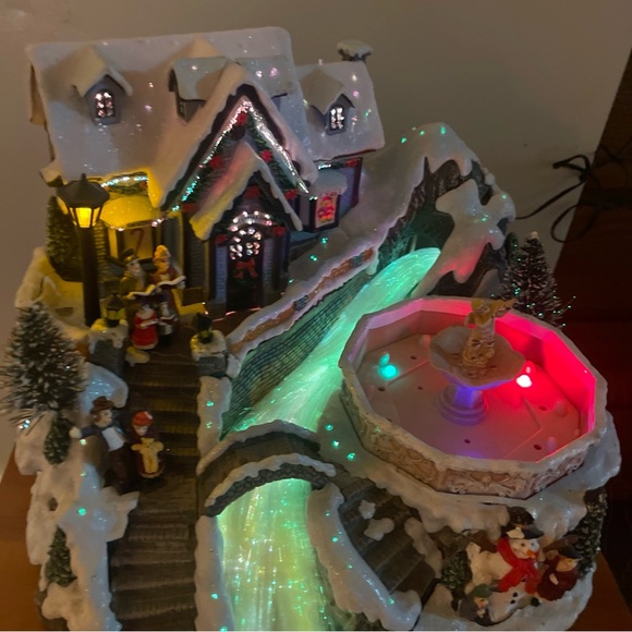 Holiday VillageVintage Fiber Optic Lighted House Decoration Working fountainRARE - Picture 1 of 15
